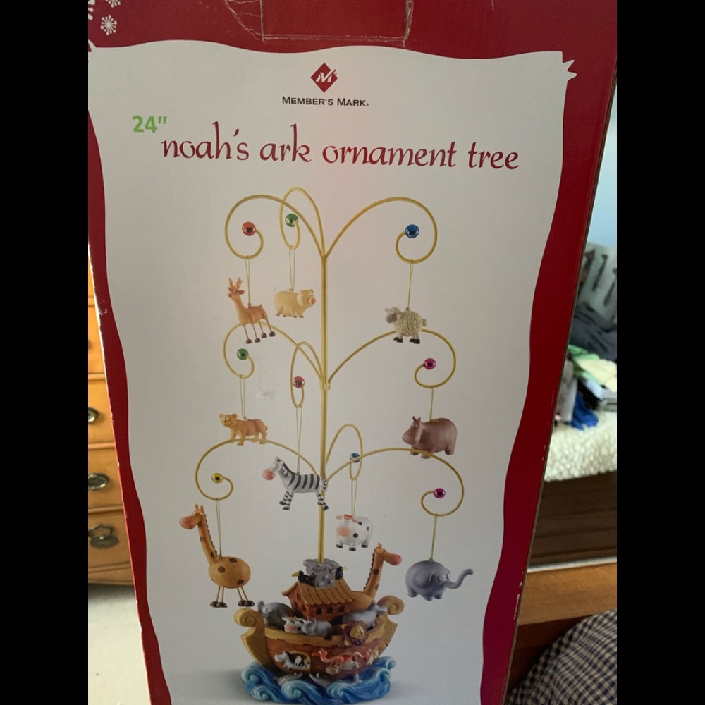 Noah’s Ark Decor